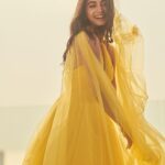 Pooja Hegde Instagram - Cover me in sunshine ☀️☀️ #kisikabhaikisikijaan