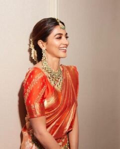 Pooja Hegde Instagram - Wedding fever 🌡️ #mangaloreandiaries #merebhaikishaadihai