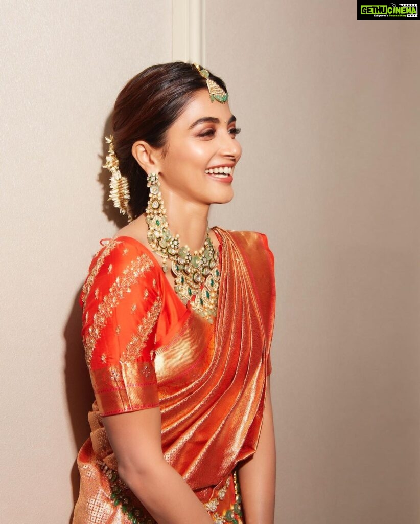 Pooja Hegde Instagram - Wedding fever 🌡️ #mangaloreandiaries #merebhaikishaadihai