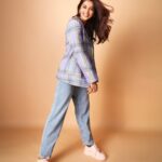 Pooja Hegde Instagram - Goof ball mode- Activated ✅🤪 ok bye 🫢 #CirkusTomorrow #cantkeepcalm