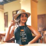 Pooja Hegde Instagram - Crabsolutely Clawsome ☺️🦀 #day1 #wanderlust Sri Lanka