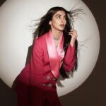 Pooja Hegde Instagram - Spotlight 🔦 Magazine: @lifestyleasiaindia @lsa.arena Editor-in-Chief: Rahul Gangwani (@rahulgangs_) Photographs: Arjun Mark (@arjun.mark) Styling : Ami Patel (@stylebyami); assisted by Anushka Damani (@anoooooshka) Raghav Tibrewal (@styledbyraghav) Anshita Jadhwani (@anshitajadhwani) Makeup: Shraddha Naik (@shraddha.naik) Hair: Priyanka Borkar (@priyanka.s.borkar) Interview by Mayukh Majumdar (@mayuxkh) Shoot Produced by Analita Seth (@analitaseth) All sunglasses: John Jacobs (@johnjacobseyewear) Artiste Management: @treeshulmediasolutions @mandvisharma16 @lilkub @danica_dsouzaa