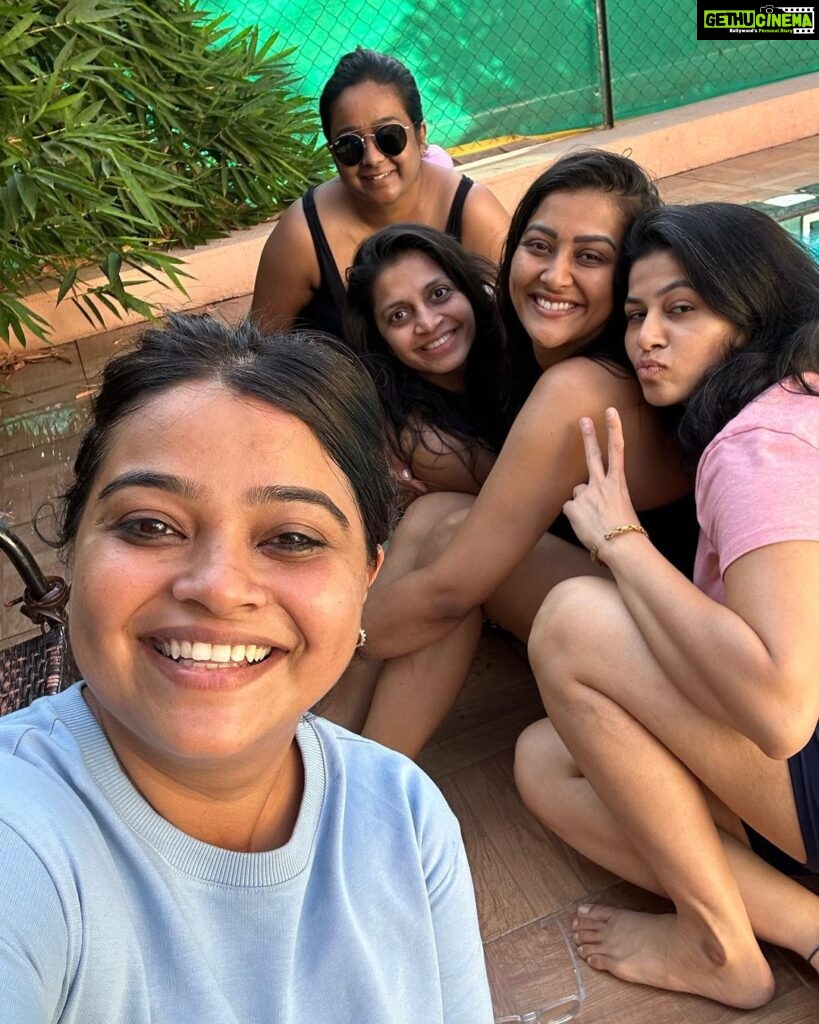 Pooja Jhaveri Instagram - The week that was !! The most hectic days of my life… while I am trying to get most things done also trying to make most of each day, and most importantly, living everyday to the fullest. It’s been exhausting, and tiring but exhilarating. Literally doing 100 things in a day but I am grateful for the time I have and for the people who make my days happening ! Here’s a photo dump of my hectic/ happening days that no one asked for 🤣🤦🏻‍♀️😜🥰 #grateful #photodump #memories #life #lifeofadventure