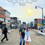 Pooja Jhaveri Instagram - GAJAB THAI GAYO 👀😜🤦🏻‍♀️😁 What an amazing day, exploring the city with dear @malhar028 Stay tuned, for we are coming with something super exciting 🥰 P.S. : can’t keep my eyes open even for a picture ! 🤦🏻‍♀️🤦🏻‍♀️ #travel #gujjugram #gujjusinjersey #malharthakar #malhar #gajabthaigayo #poojajjhaveri #gujarati #newjersey #newyorkcity #newyork New York, New York