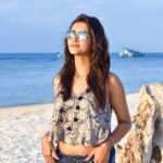 Pooja Jhaveri Instagram – It’s the perfect season to visit #bali 

Here are my most favourite things to do in Bali : 

Sunset at #uluwatutemple @uluwatutemple 

Monkey Forest in #ubud @ubudmonkeyforest 

Night life in #kuta

Sunset at #rockbar @rockbarbali 

Definitely visit and stay on the islands #nusalembongan and #nusapenida 

The ride from #kuta to #nusalembongan is the most beautiful thing ever. 

#tanahlot  is another place to visit at the sunset hour

@theshadyshack @secretspotbali serve the best vegan food for all my #vegan #vegetarian friends 

Do not forget to get the massage at one of the spas in #ubud 

Also let me know if there are new places that any of you have discovered in the past year on your trip to #bali 

#bali #balitourism #indonesia #tourism #travelandleisure #travelblogger #travelling #travelgram #dodgers #instatravel #summerdestination #summervacation #holidays #holiday