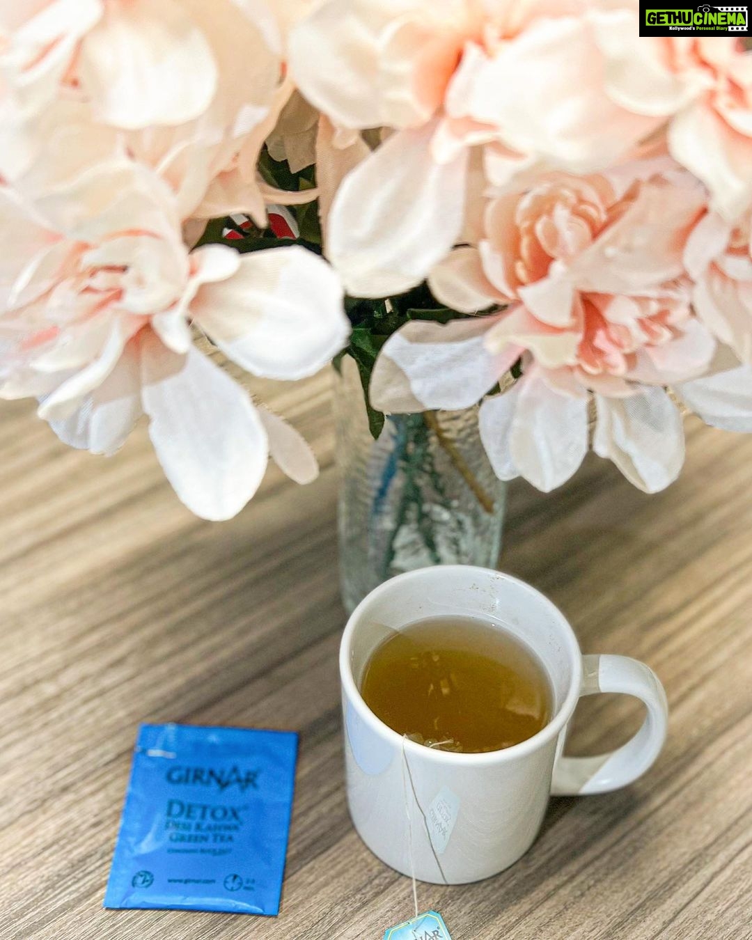 Pooja Jhaveri Instagram - Self care is the highest form of love ! I love to start my mornings with warmth of the sun, goodness of nature and soul exhilarating freshness… dosent it sound like a perfect blend ? This one product has the same exact blend that will warm you up, has the goodness of nature and will bring you freshness in seconds… ! The harmonious blend of herbs and spices with pure green tea makes it a perfect cup of health and helps me detox toxins. The @teasatgirnar #detox #desikahwa is my every morning ritual ! #tea #girnar #productsilove #influencer #campaign #ad #morningrituals #morningsun #morningswithme #instagood #selfcare #selfcareday Jersey City, New Jersey