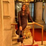 Pooja Jhaveri Instagram – Swipe 👉 to see how I layered the look 🥶

Bodysuit : @bardot 
Blazer : @inc_rtw 
Long coat : @forever21 
Handbag : @zara 
Pumps : @csiriano 

#outfitinspiration #fashionstyle #fashionista #outfitinspiration #hotoutfit #blackoutfit #cocktaildress #blazer #outfitinspo #fashiondesigner #fashionstyle #styleinspo #styleblogger #newyork #newyorkcity New York City