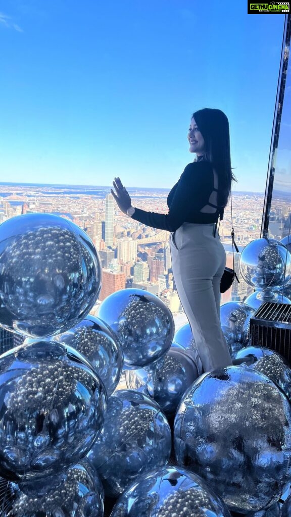 Pooja Jhaveri Instagram - 📍#summitonevanderbilt , New York @summitov Part 1 of my visit to this one hell of a place ! If you are someone who enjoys gorgeous city views this place is for you. There are many spots in New York, from where you can see the city views but this one is a little different from the others… First things first : the whole elevator ride to the 92nd floor is well designed. Takes you up in less than a minute and at the same time keeps you occupied with light effects and sounds. As soon as you enter, be ready to get your mind blown. There are 3 floors from where you can have absolute gorgeous views of the city and not just that, it has a fun room with lots of helium balloons ( very very instagrammable spot ) There is another level where they have an open rooftop and you can enjoy food and drinks on this level. (This one is my favorite level, will visit it again in summer ) Tip : Take the morning slots to avoid long queues and a lot of crowd. #summertime #summitonevanderbilt #wheretogonext #placestovisit #newyorktravel #traveltips #travelblogger #travelgram #newyorkcity #traveller #instatravel #travelblogger #travelblog #newyorktimes #visitnewyork