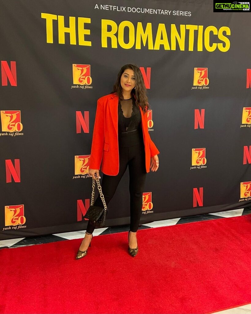 Pooja Jhaveri Instagram - About last night at the #premiere of #theromantics I was absolutely filled with nostalgia !! I have grown up watching my parents being biggg Bollywood buffs and being huge fan of #yrf. Continued with my sisters being in love with movies like #chandni #lamhe and the legacy was carried on by myself being big bigggg #ddlj fan. I guess, Every 90s kid would relate ! From being an audience to having been a part of so many #yrf songs, to actually auditioning for #yrffilms. I almost went into the trance of being even more in love with films and filmmaking after watching #theromantics last night ! I cannot wait for the rest of the episodes to release Thank you @_productofculture_ for inviting us ! @smriti_mandhana @netflix_in @netflix @netflixgolden @paristheaternyc #netflixoriginal #netflixseries #docuseries #documentary #premiere #premierenight #yrf #yrffilms #yashrajfilms #yashraj #yrfnewyrf50 #newyork #newyorkcity #nyc #nycinfluencer #netflixpremier #productofculture The Paris Theater