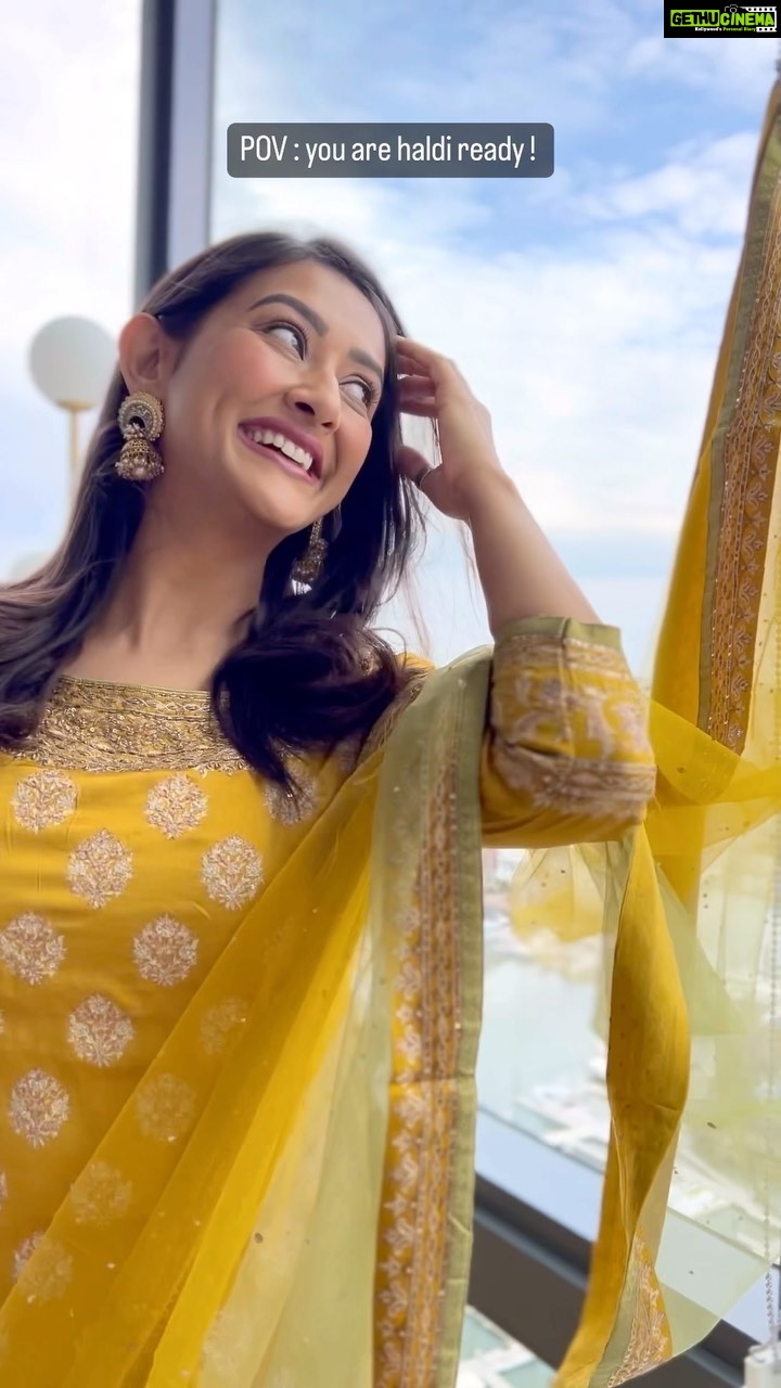 Pooja Jhaveri Instagram - This @ri_ritukumar piece is perfect for a haldi function. The only yellow you need to brighten your day and others, you meet too ☺️ ! #transition #audio #designer #designerpiece #designeroutfit #collection #transitionreels #fashion #indianfashion #follow #trends #trendingreels