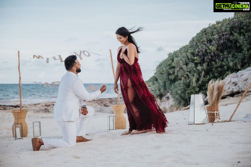 Pooja Jhaveri Instagram - And she said “YES” 🥂 08/12/2023 >> 12/08/2023 #JASHAN for life !! @jashan_ka_din 📸 : @ptaufiqphotography 📍: @habitastulum #engaged #proposal #marryme #willyoumarryme #taken #weddingbells #wedding #bride #bridetobe #groom #dreamproposal #proposal #surpriseproposal #beachproposal #ring #shesaidyes #isaidyes #bff #bestfriendforever #friendsforever