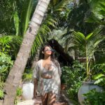 Pooja Jhaveri Instagram - I have always been everything about vibe ! What does vibe really mean ? VIBE is an abbreviation of the word vibration. It is used to describe the instinctive feeling that a person sometimes has about a place, situation or other person. Moreover vibe for me is how the significant other, situation or a place makes me feel… ! I am grateful for the people I have in my life, and the places I have chosen to be in ! We all make mistakes of being in places and situations that makes us feel vulnerable, insecure and anxious, but only moments like those tell us, what exactly you don’t need in life. Be true to yourself and choose the people and places that match your vibrations ! Always Vibe High !! #justrandomthoughts #grateful #goodvibes #goodvibesonly #positivevibes #motivation #goodnight #positivethinking #goodquotes