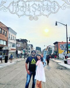 Pooja Jhaveri Instagram - GAJAB THAI GAYO 👀😜🤦🏻‍♀️😁 What an amazing day, exploring the city with dear @malhar028 Stay tuned, for we are coming with something super exciting 🥰 P.S. : can’t keep my eyes open even for a picture ! 🤦🏻‍♀️🤦🏻‍♀️ #travel #gujjugram #gujjusinjersey #malharthakar #malhar #gajabthaigayo #poojajjhaveri #gujarati #newjersey #newyorkcity #newyork New York, New York