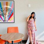 Pooja Jhaveri Instagram - Here to just throw some colors in #atlanta 🤪🌈🦩 Judging the #nata #beautypaegent in this beautiful city today !! #fashionshow #atlanta #georgia #judge #teens #mrs #miss #beautiful Atlanta, Georgia