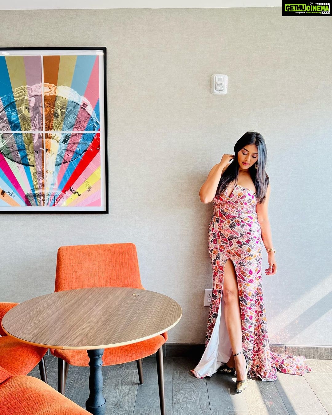 Pooja Jhaveri Instagram - Here to just throw some colors in #atlanta π€ͺπ𦩠Judging the #nata #beautypaegent in this beautiful city today !! #fashionshow #atlanta #georgia #judge #teens #mrs #miss #beautiful Atlanta, Georgia