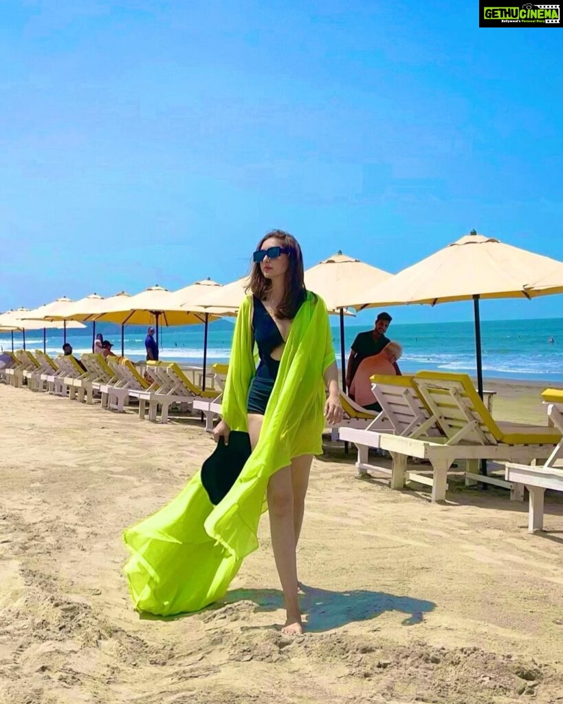Pooja Salvi Instagram - My happy place🏖️👙☀️🌊 . . . . #goadiaries #beachislife #sun #sea #sand #allineed #happyme