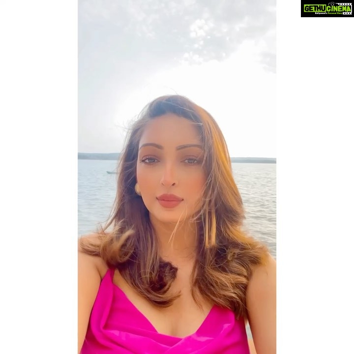 Pooja Salvi Instagram - 🌅🍷💕 . . . . . . . . . . #goa #sundown #kikibythesea #cocktails #yummyfood #vibe #view #seaview #influencer #travelinfluencer #instatravel #goadiaries #lifeisperfect #gratitude