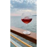 Pooja Salvi Instagram - 🌅🍷💕 . . . . . . . . . . #goa #sundown #kikibythesea #cocktails #yummyfood #vibe #view #seaview #influencer #travelinfluencer #instatravel #goadiaries #lifeisperfect #gratitude