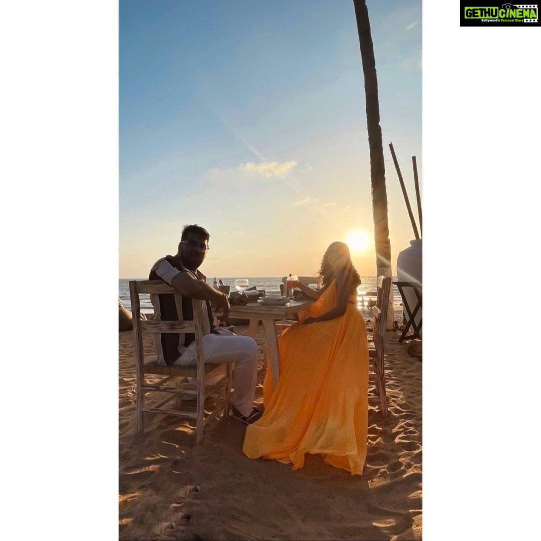 Pooja Salvi Instagram - A perfect sundowner with my ❤️ . . . . . . . #thalassamorjim #morjimbeach #sundowner #withmylove #lifeisperfect #gratitude