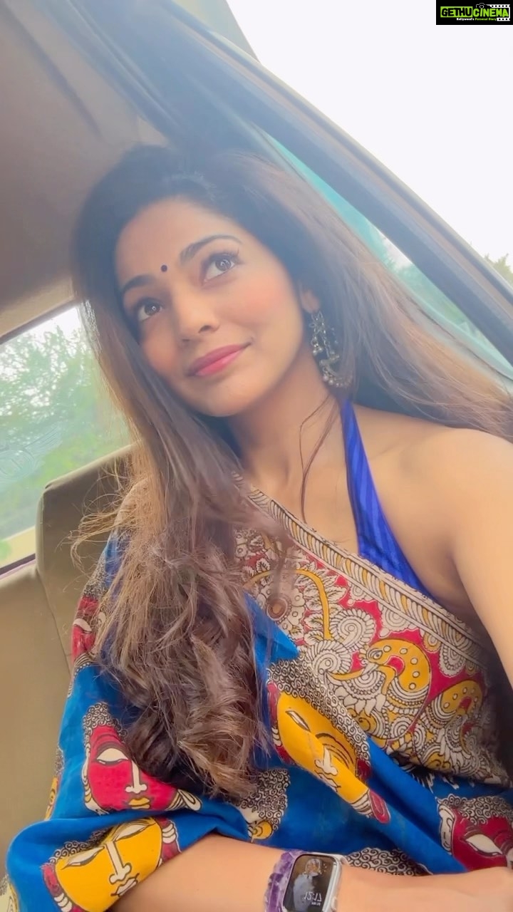 Pooja Sawant Instagram - फिर ले आया दिल 💕 मजबूर , क्या किजीए?