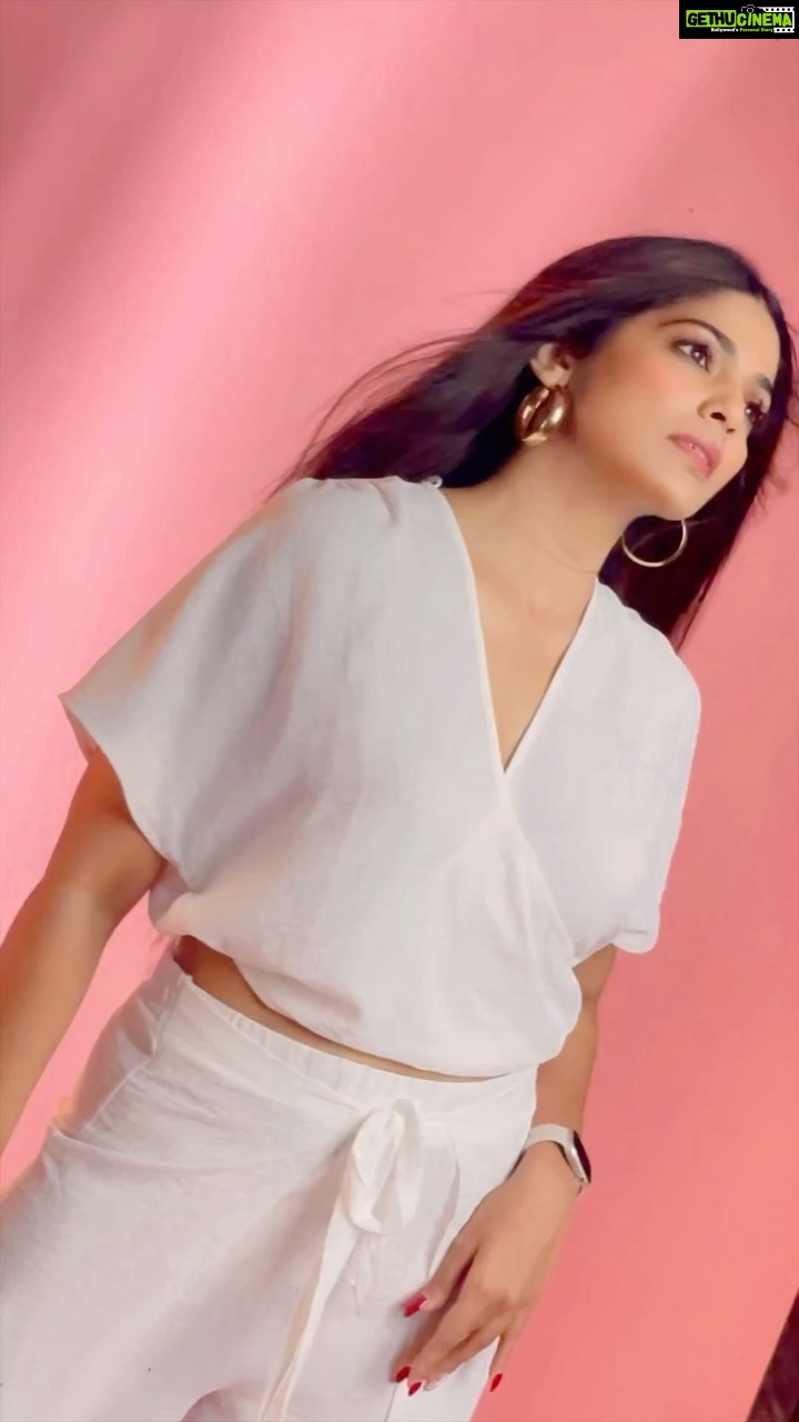 Pooja Sawant Instagram - Did you check on me ? ♥️