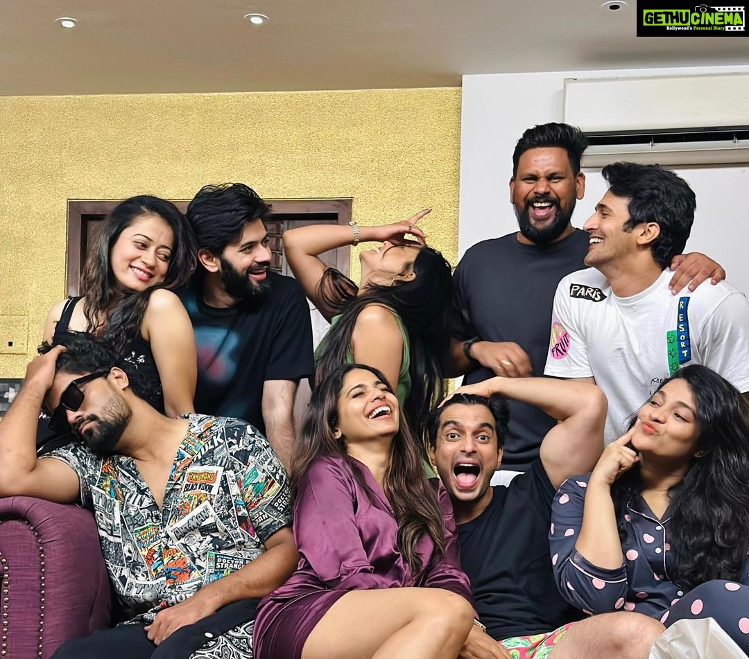 Pooja Sawant Instagram - nothing.. just sharing some happy memories of happy people from happy birthday party with happy pajama theme 🤭
