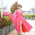 Pooja Sawant Instagram – Dancing in my favourite colour palate 🌸
 Outfit by @ranbirmukherjeeofficial 
Styling @styledbyshakti 
Makeup hair @sheetalpalsande 
Photography @niraj_sarda
