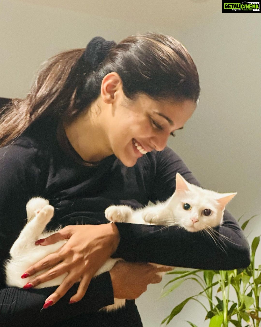 Pooja Sawant Instagram - Happiness is holding my munchkins ππΈπ§Ώ