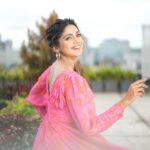 Pooja Sawant Instagram - Dancing in my favourite colour palate 🌸 Outfit by @ranbirmukherjeeofficial Styling @styledbyshakti Makeup hair @sheetalpalsande Photography @niraj_sarda