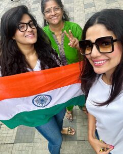 Pooja Sawant Instagram - सर्वांना स्वातंत्र्यदिनाच्या खुप खुप शुभेच्छा 🇮🇳
@meshreysawant  @vilas_sawant19 you were missed ♥️