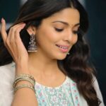Pooja Sawant Instagram - 🤍 Outfit @naari_collections Pic courtesy @zingaderanjan thank you ❤️