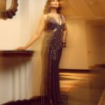 Pooja Sawant Instagram - Dolled up for golden women icon awards 2023 Thank you @omii_showme @makeupbyberdesaurabh for this great opportunity 🌸 Styled by @samprata23 @poornimas_makeover @hair_by_pranav @jewelcrownartjewellery @shrutisbagwe