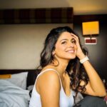 Pooja Sawant Instagram - Hey ya …. Good morning 🥰❤️💫🌸💕💜