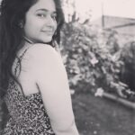 Poonam Bajwa Instagram - “Winters done and April is in the skies. Earth ,look up with laughter in your eyes !” ~Sir Charles Roberts 📸🪐 @suneel1reddy