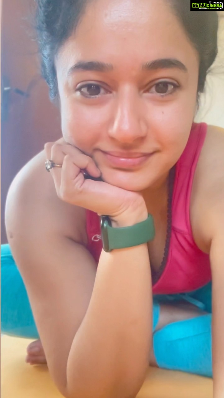Poonam Bajwa Instagram - Have a great day 🍀