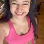 Poonam Bajwa Instagram - Happy weekend people ❤️