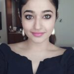 Poonam Bajwa Instagram - #tbt#smilesmilesmile
