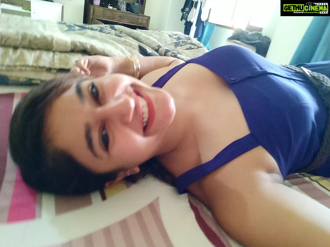 Poonam Bajwa Instagram - Morning greetings 🌞