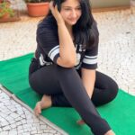 Poonam Bajwa Instagram - 🦋💕🌼