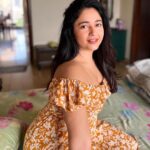 Poonam Bajwa Instagram - Hi🌼