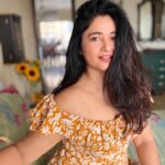 Poonam Bajwa Instagram – Hi🌼