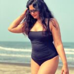 Poonam Bajwa Instagram - Sunshine on my mind 🌞🌻🌼 📸 @suneel1reddy Goa India