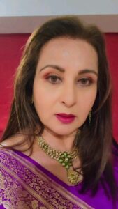 Poonam Dhillon Instagram - Essence of Life... Spread Happiness &  Love. Enjoy the precious gifts of God!  #ajeebdastaanhaiyeh ❤️ #meaningfullyrics #latamangeshkar #shankarjaikishan  #lyricsbyshailandra #dilapnaaurpreetparayi