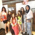 Poonam Dhillon Instagram - Celebratory weekend 💐🎊🎂🥳 .celebrating Birthday of the Lovely, very loved and popular ❤️ @yasmin.morani .. Yasss..Have a super Trip and a Fabulous Birthday week .Super warm host ...Thanks @sophiapremjee