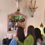 Poonam Dhillon Instagram - Happiness in abundance and togetherness. My reference group as experts would say. Love you all especially Poonam