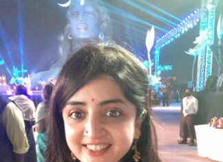 Poonam Kaur Instagram - Wearing a national award winning weave from Coimbatore ✊