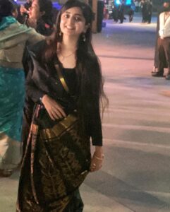 Poonam Kaur Instagram - Wearing a national award winning weave from Coimbatore ✊
