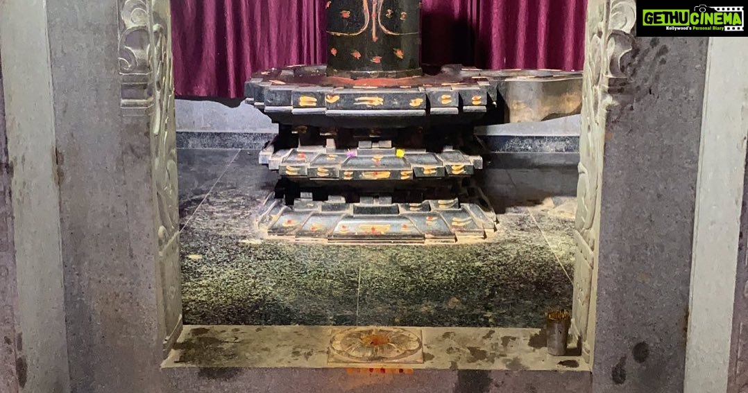 Poonam Kaur Instagram - One month of #bharatjodoyatra with #weavers I am thankful to god that this excercise with weavers had a great impact 🙏 Weavers from #telangana are being called out nationally 😇 Loving 🥰 Respectful 🙏 Learning 🤲 And truly a KARMIC experience. #ardass for all the #yatris walking in the spirit of Love ,faith and harmony 🙏 “ waheguru ji ka Khalsa , Waheguru ji ki fateh “
