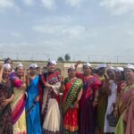 Poonam Kaur Instagram - తెలుగు రాష్ట్రాల చేనేత కార్మిక సోదర సోదరీమణులందరికీ, జాతీయ చేనేత దినోత్సవ శుభాకాంక్షలు. నా స్నేహితురాలు @puunamkhaur గారు #చేనేత వస్త్రాలను ప్రోత్సహిస్తూ ఆమె చేస్తున్న కృషి అభినందనీయం. 🙏🏻 #HandloomDay