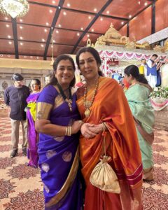 Poornima Bhagyaraj Instagram - At the wedding of our dear friend @sumalathaamarnath  son’s wedding in Bangalore.. lovely catching up with our dear friends @radikaasarathkumar @suhasinihasan @simply.nadiya @lissylakshmi @simply.nadiya @sethuppathy @meenasagar16 @mucherla.aruna . Also lovely meeting our very favourite kannadathin painkili Saroja Devi amma